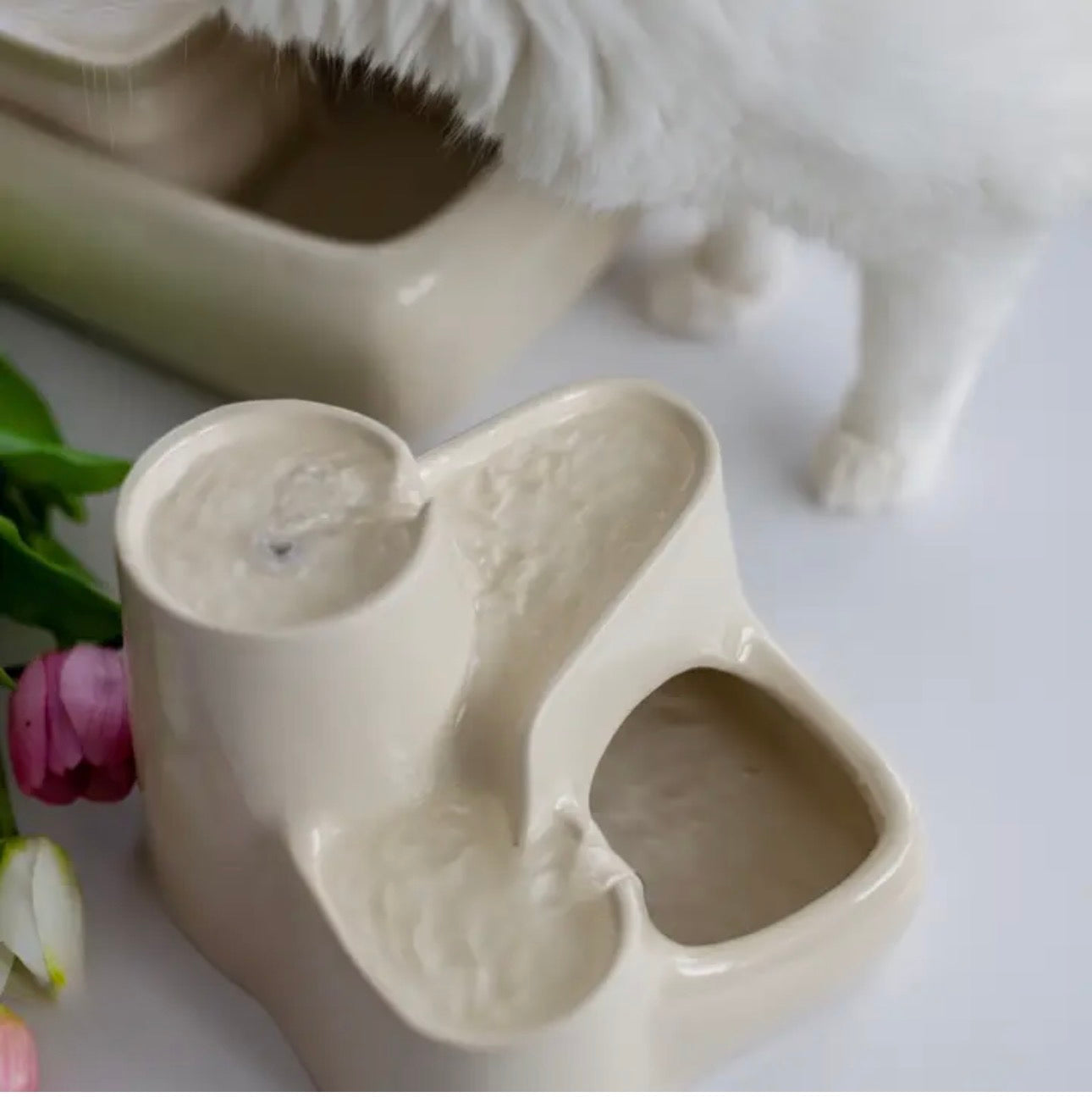 KATTFONTÄN - Uppmuntrar katten till att dricka mer
